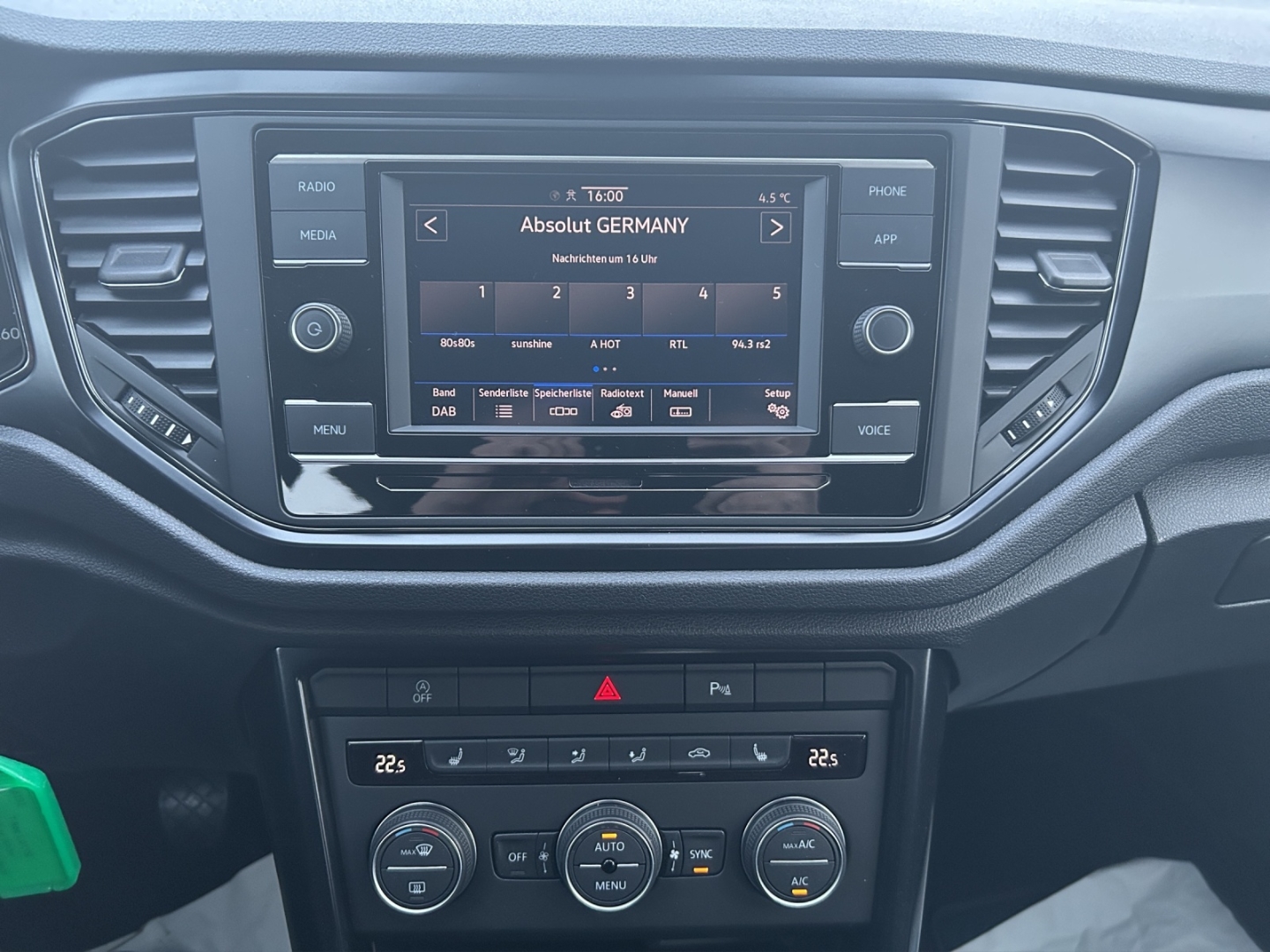 T-Roc Basis 1.0TSI 81kW LED GJR PDC Sitzheizung