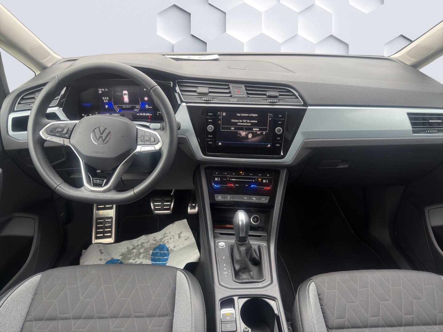 Touran BMT Start-Stopp Comfortline 2.0TDI 110kW AHZV LED GJR PDC ACC TrailerAssist Sitzheizung