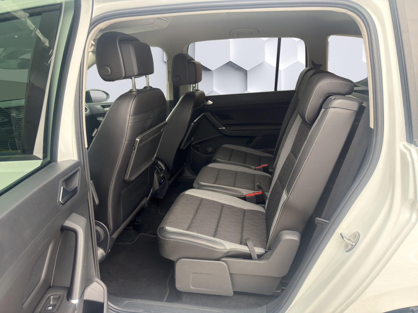 Touran BMT Start-Stopp Comfortline 2.0TDI 110kW AHZV LED GJR PDC ACC TrailerAssist Sitzheizung