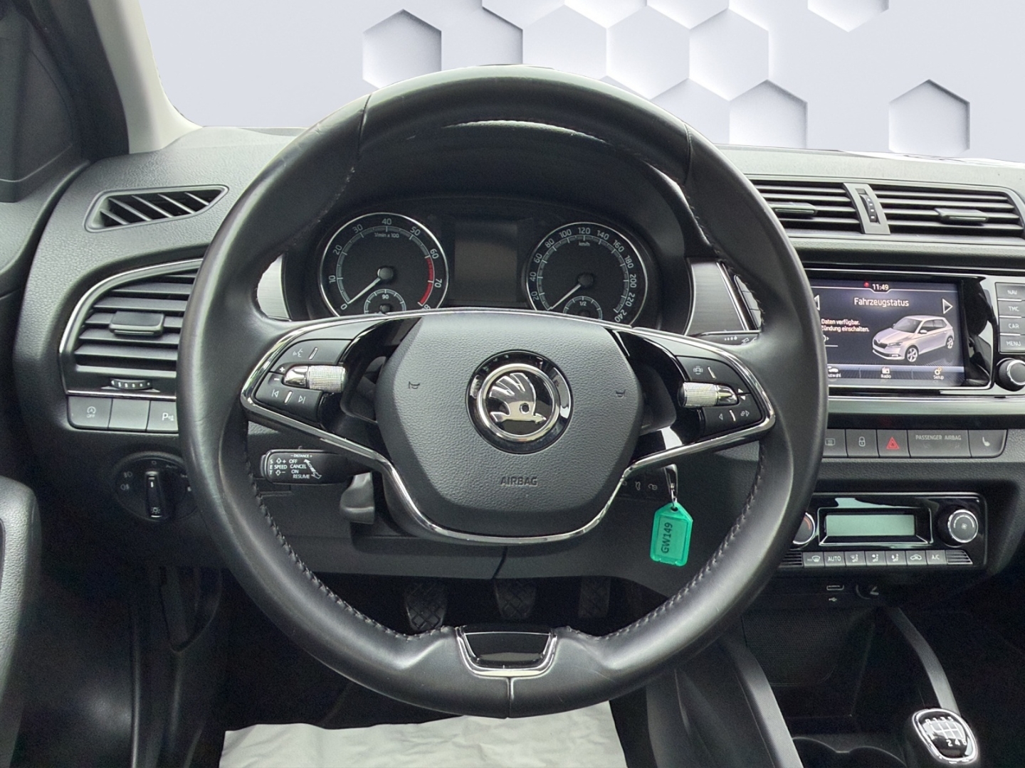 Fabia 1.0 TSI Drive PanoDach PDC ACC Rückfahrkamera Sitzheizung