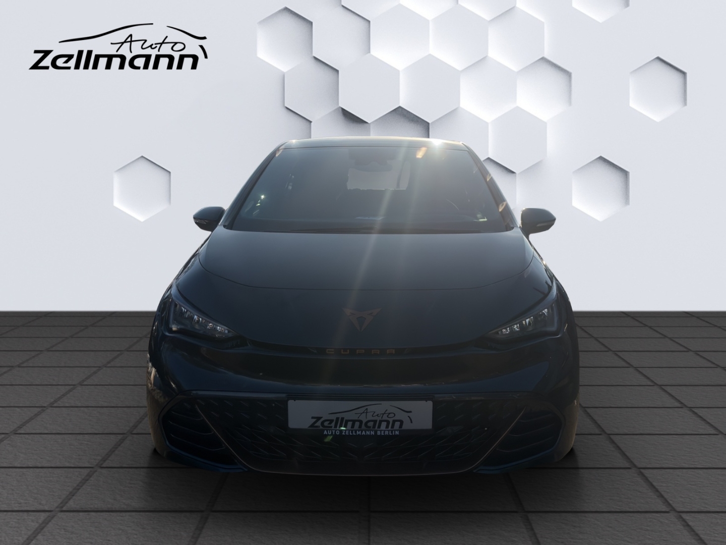 Born 150 kW 150kW LED HuD GJR ACC ParkLenkAssist Sitzheizung