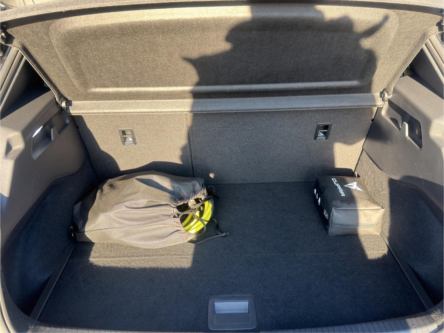 Born 150 kW 150kW LED HuD GJR ACC ParkLenkAssist Sitzheizung