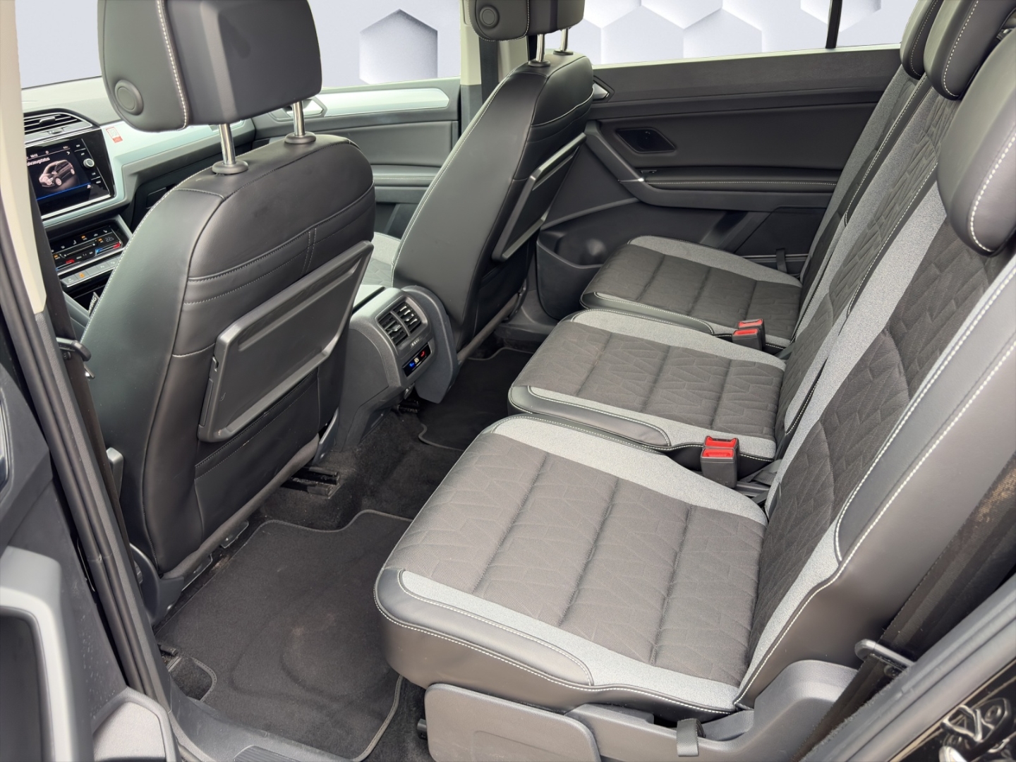 Touran BMT Start-Stopp Comfortline 2.0TDI 110kW DSG AHZV LED GJR ACC TrailerAssist Sitzheizung