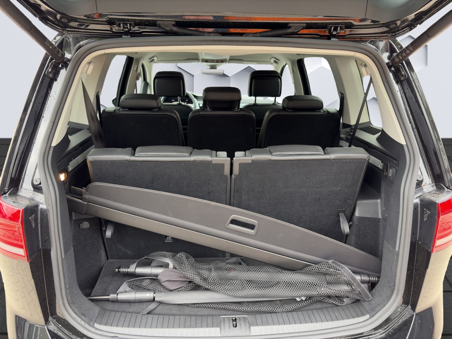 Touran BMT Start-Stopp Comfortline 2.0TDI 110kW DSG AHZV LED GJR ACC TrailerAssist Sitzheizung