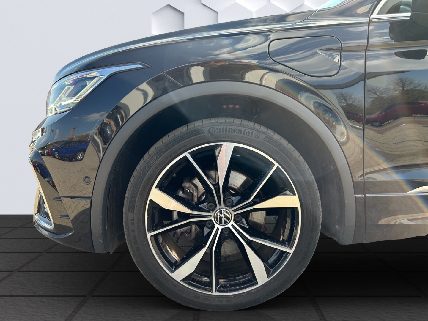 Tiguan R-Line 1.4 eHybrid AHZV MatrixLED PanoDach HuD ACC 360°Kamera ParkLenkAssist