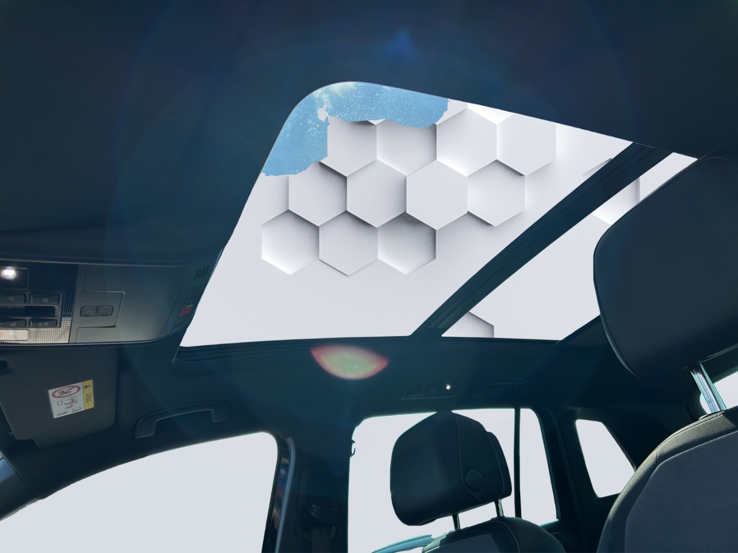 Tiguan R-Line 1.4 eHybrid AHZV MatrixLED PanoDach HuD ACC 360°Kamera ParkLenkAssist