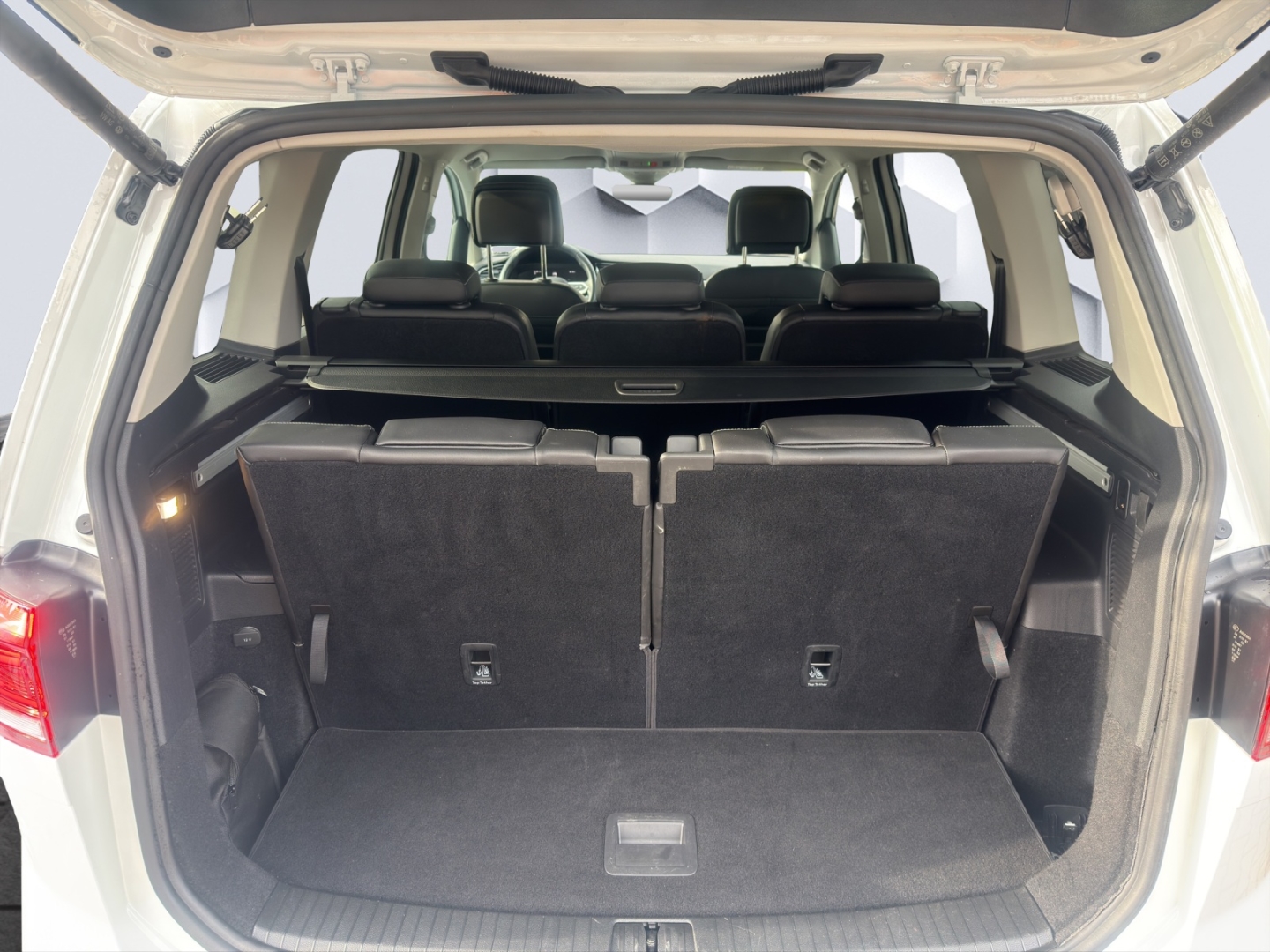 Touran Comfortline BMT Start-Stopp GOAL 1,5TSI OPF 110 kW AHZV LED GJR ACC TrailerAssist Sitzheizung