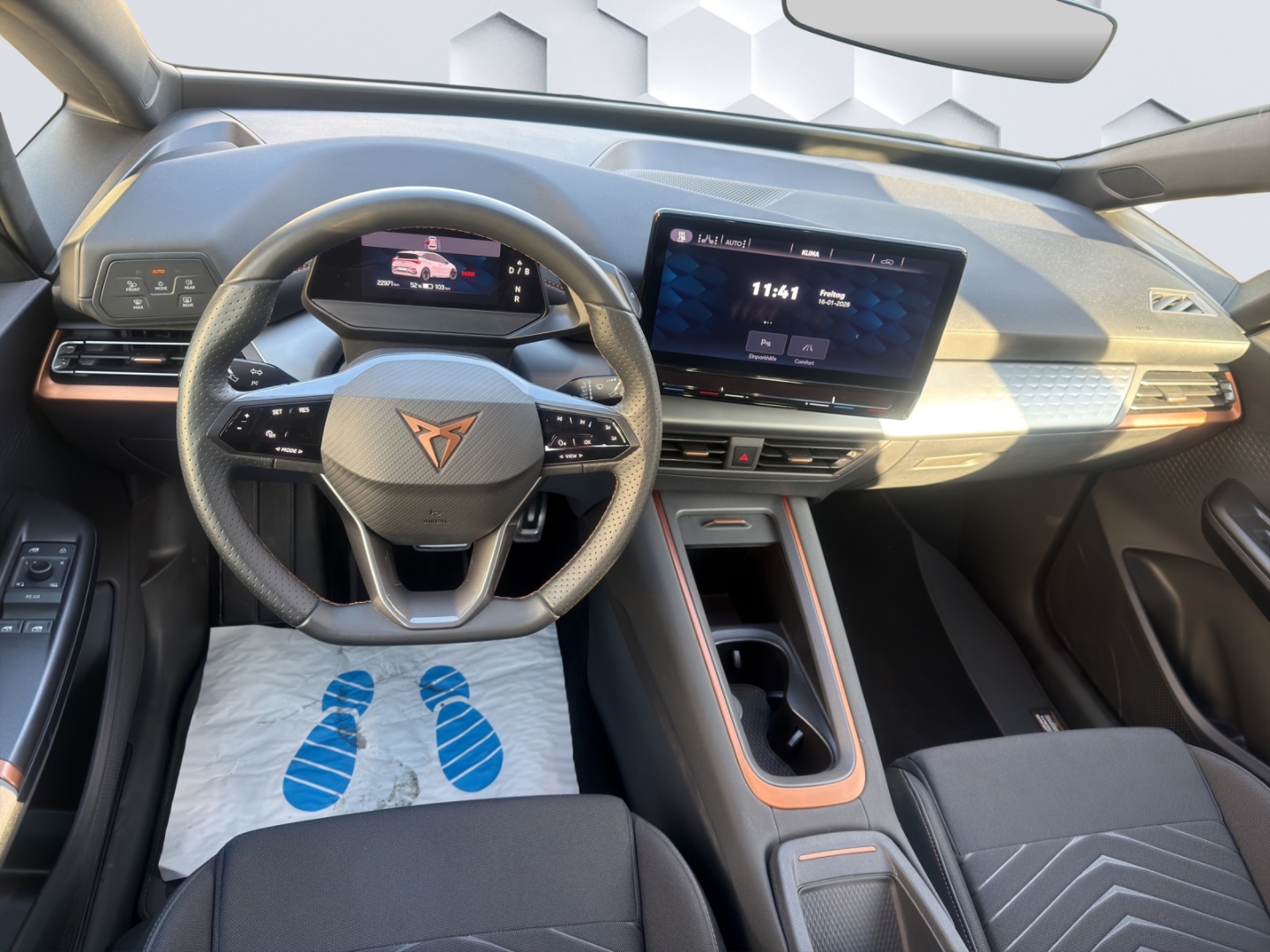 Born 150 kW 150kW LED PDC ACC Sitzheizung