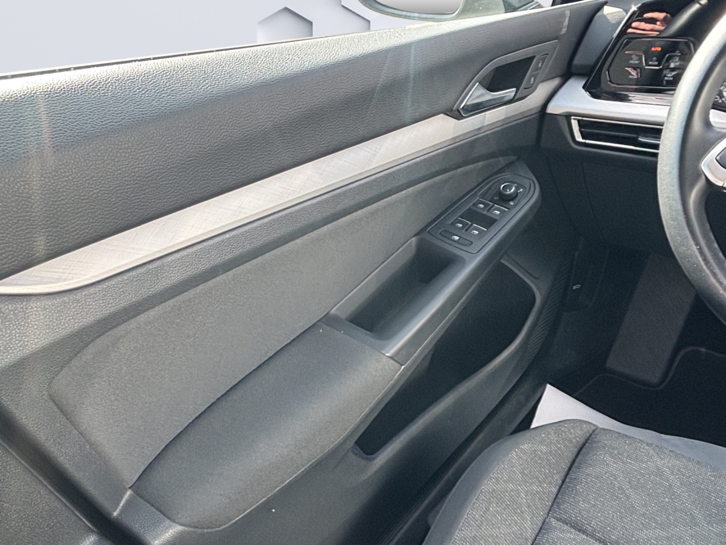 Golf VIII Life 2.0 TDI SCR DSG LED ACC PDC Standheizung Sitzheizung