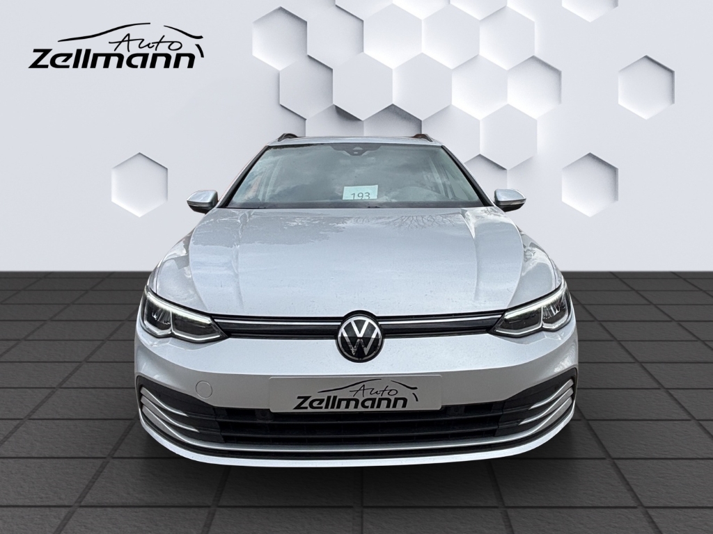 Golf VIII Life 2.0TDI 85kW AHZV LED GJR ACC Rückfahrkamera Sitzheizung