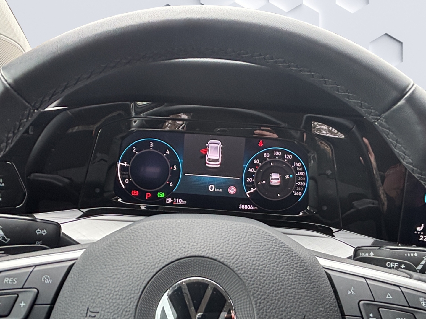 Golf VIII Life 2.0TDI 85kW AHZV LED GJR ACC Rückfahrkamera Sitzheizung