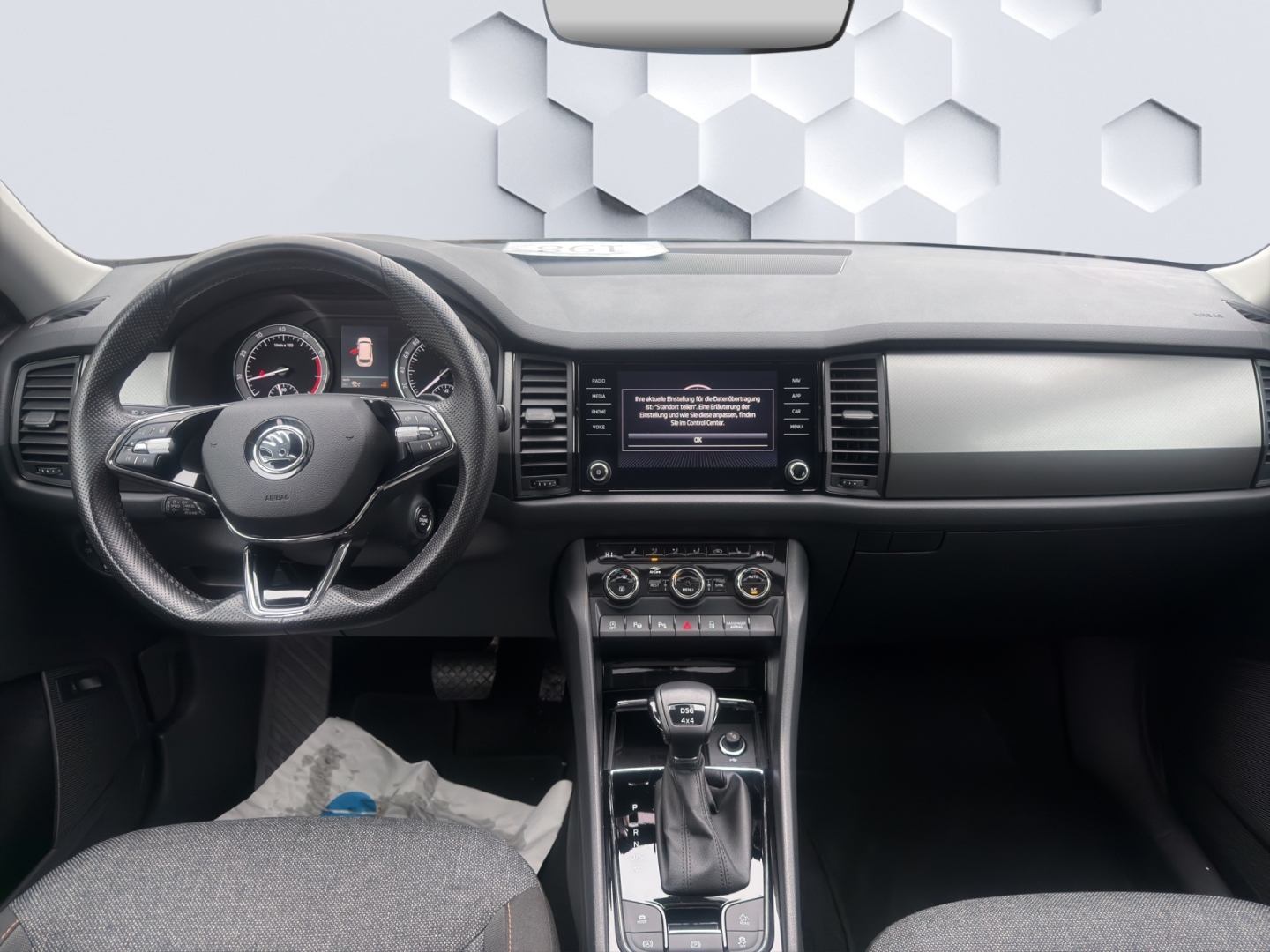 Kodiaq Ambition 4x4 2.0TFSI AHZV LED ACC Rückfahrkamera ParkLenkAssist Sitzheizung