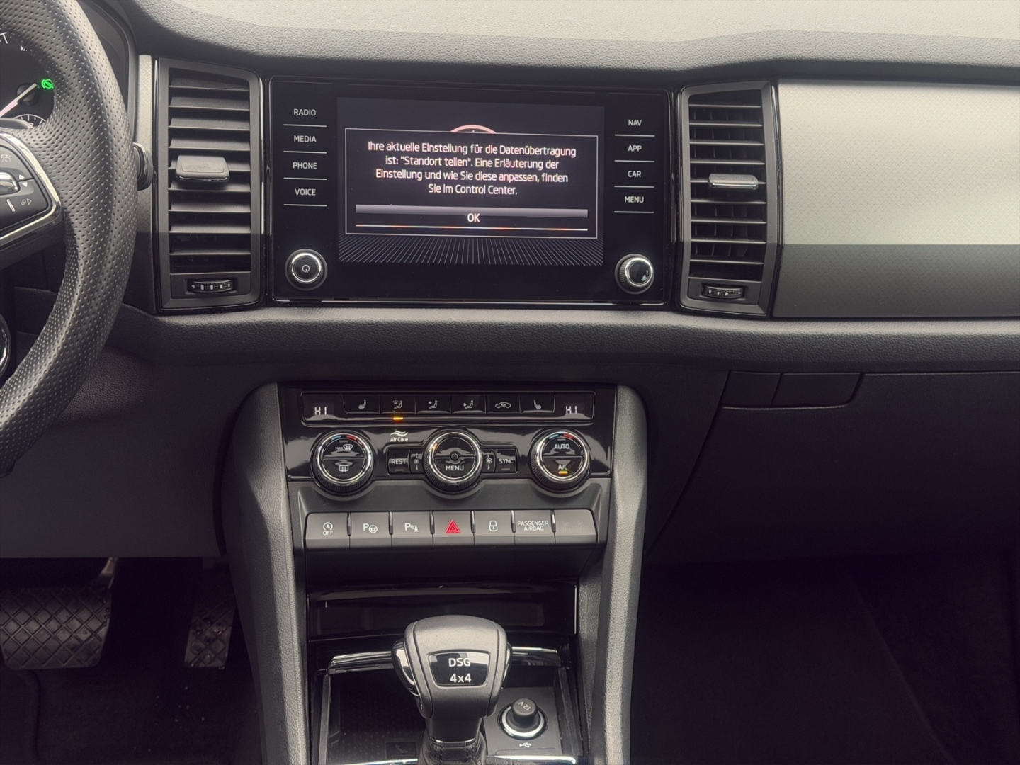 Kodiaq Ambition 4x4 2.0TFSI AHZV LED ACC Rückfahrkamera ParkLenkAssist Sitzheizung