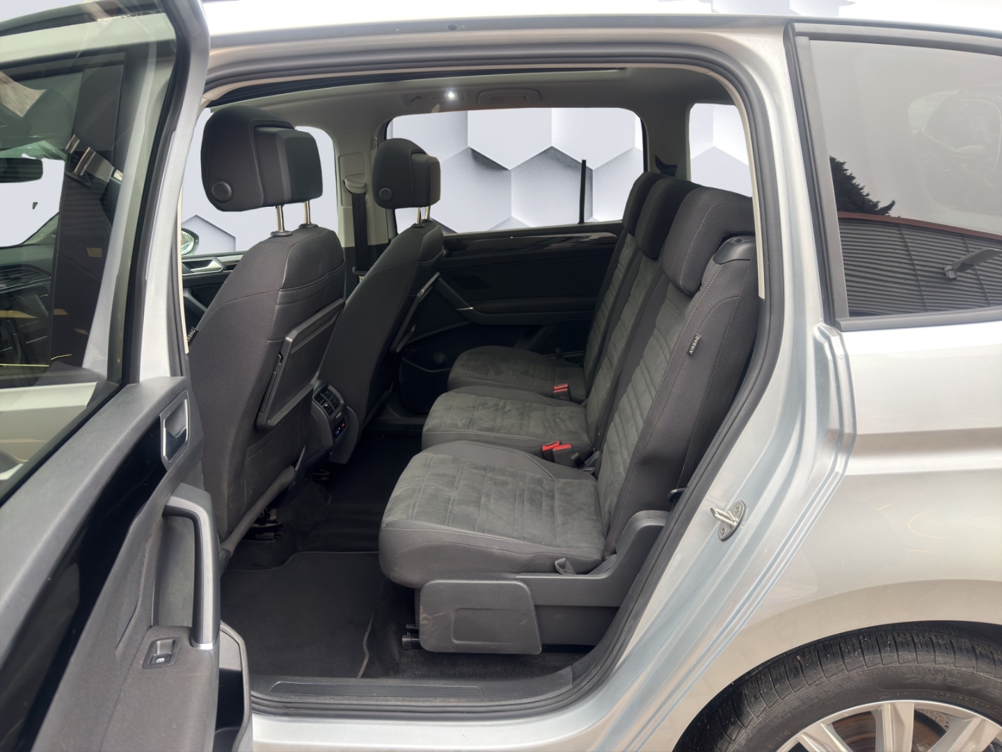 Touran BMT Start-Stopp EU6d Highline 1.5 TSI AHZV LED PanoDach ACC Rückfahrkamera Sitzheizung