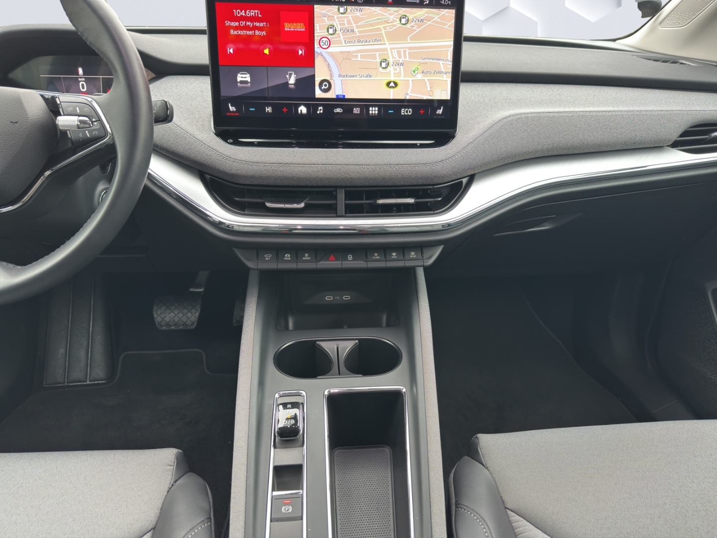 Enyaq 50 iV50 55kWh LED ACC Rückfahrkamera Sitzheizung