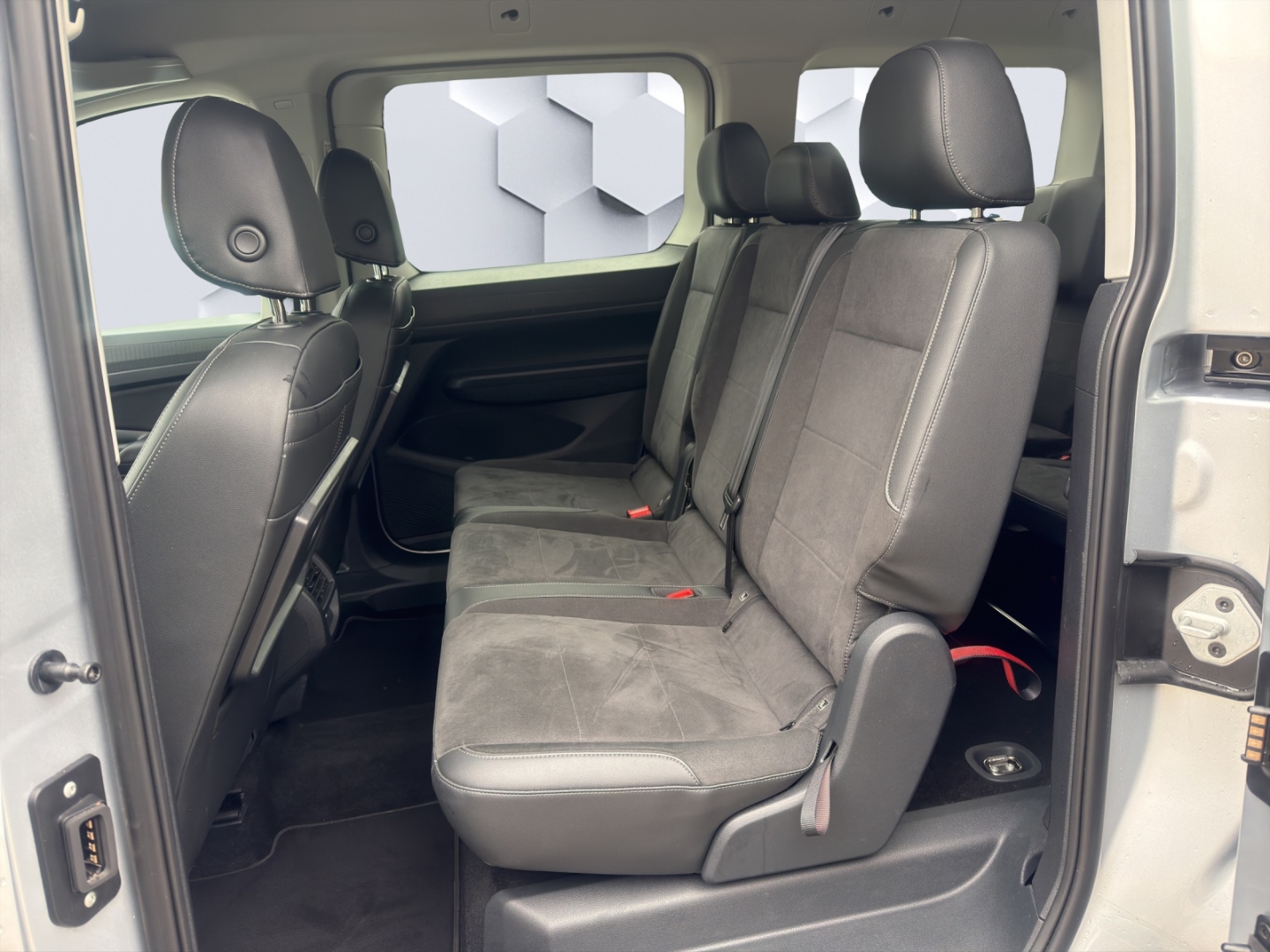 Caddy Maxi Style 2.0TDI DSG LED ACC Rückfahrkamera Sitzheizung 7-Sitzer