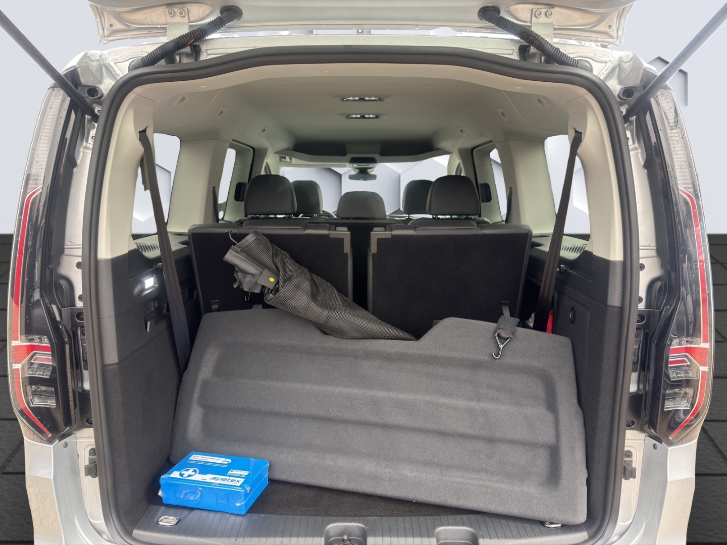 Caddy Maxi Style 2.0TDI DSG LED ACC Rückfahrkamera Sitzheizung 7-Sitzer