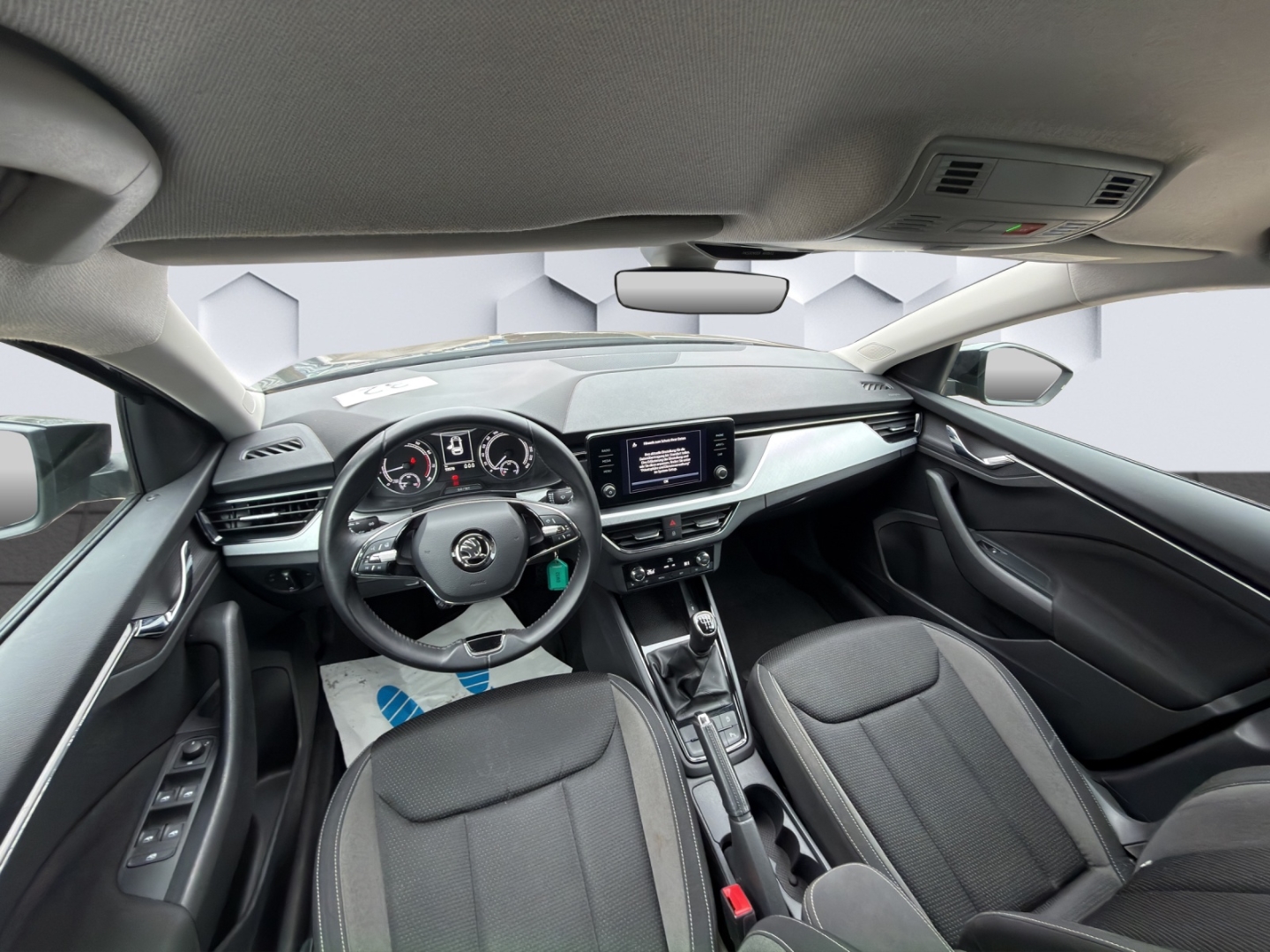 Scala Tour 1.0 TSI 81kW 6-Gang SG LED PDC Rückfahrkamera Sitzheizung