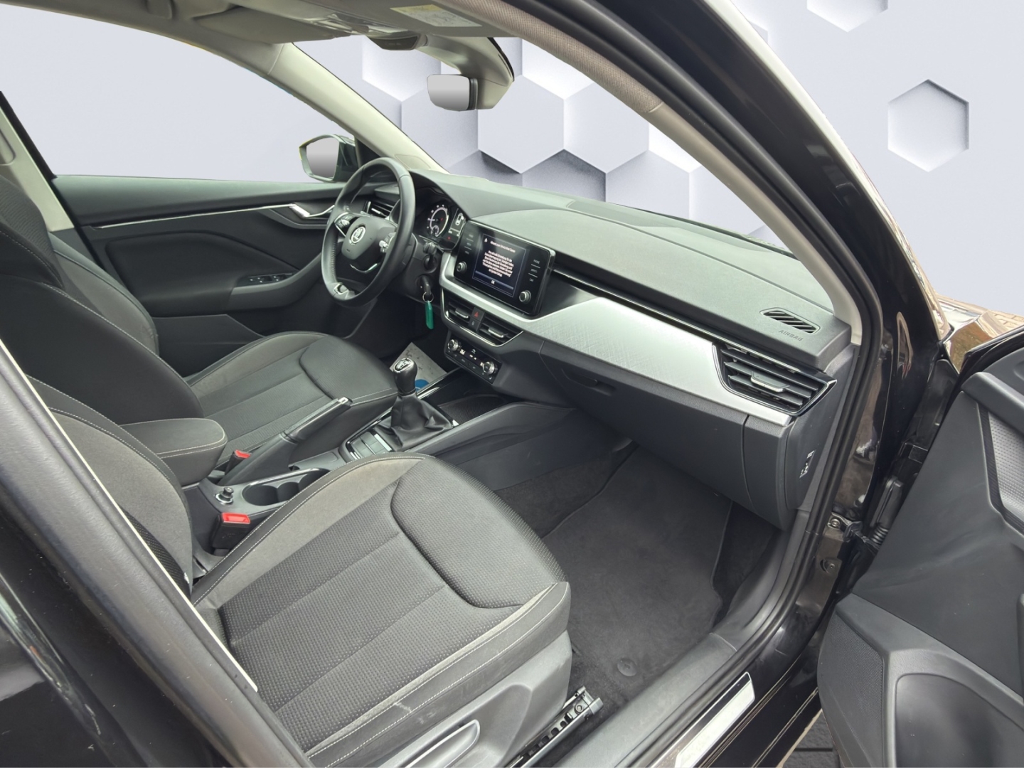 Scala Tour 1.0 TSI 81kW 6-Gang SG LED PDC Rückfahrkamera Sitzheizung