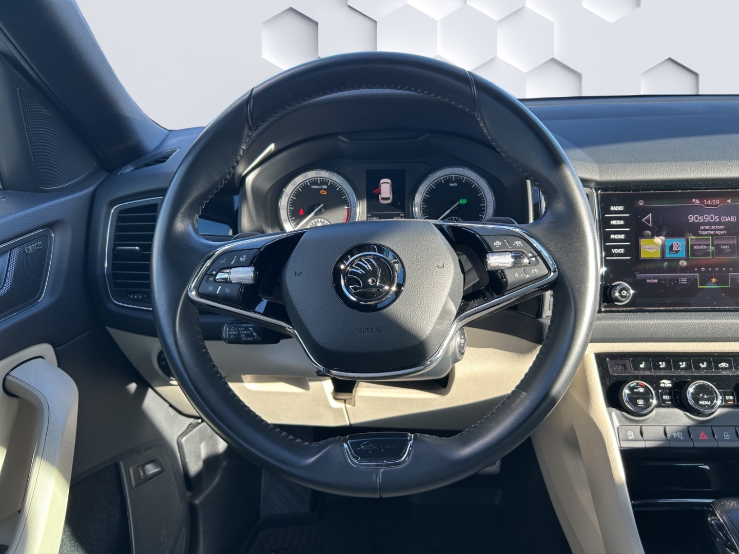 Kodiaq L&K TDI 2.0 110kW DSG AHZV LED PDC 360°Kamera ACC Sitzheizung