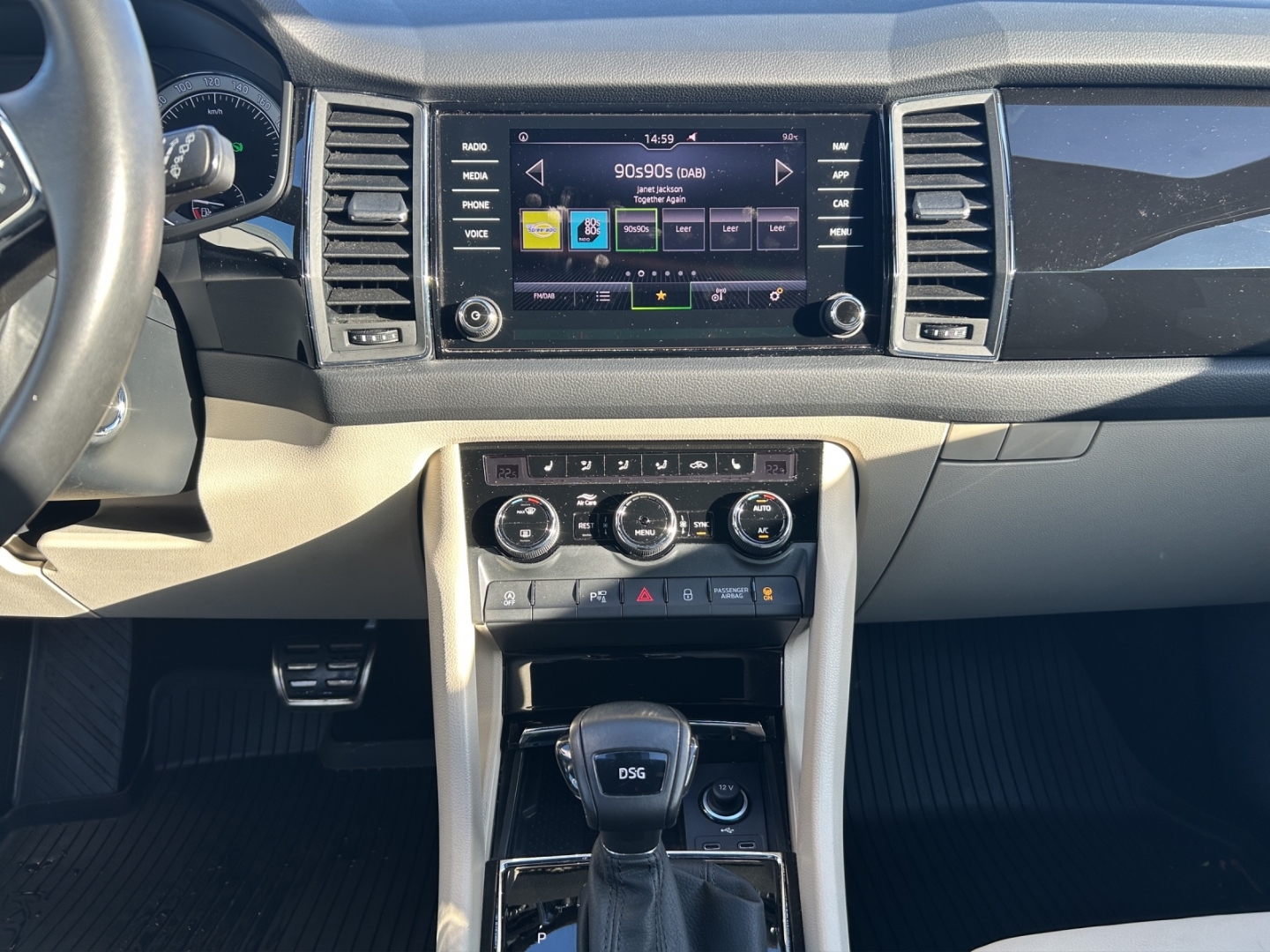 Kodiaq L&K TDI 2.0 110kW DSG AHZV LED PDC 360°Kamera ACC Sitzheizung