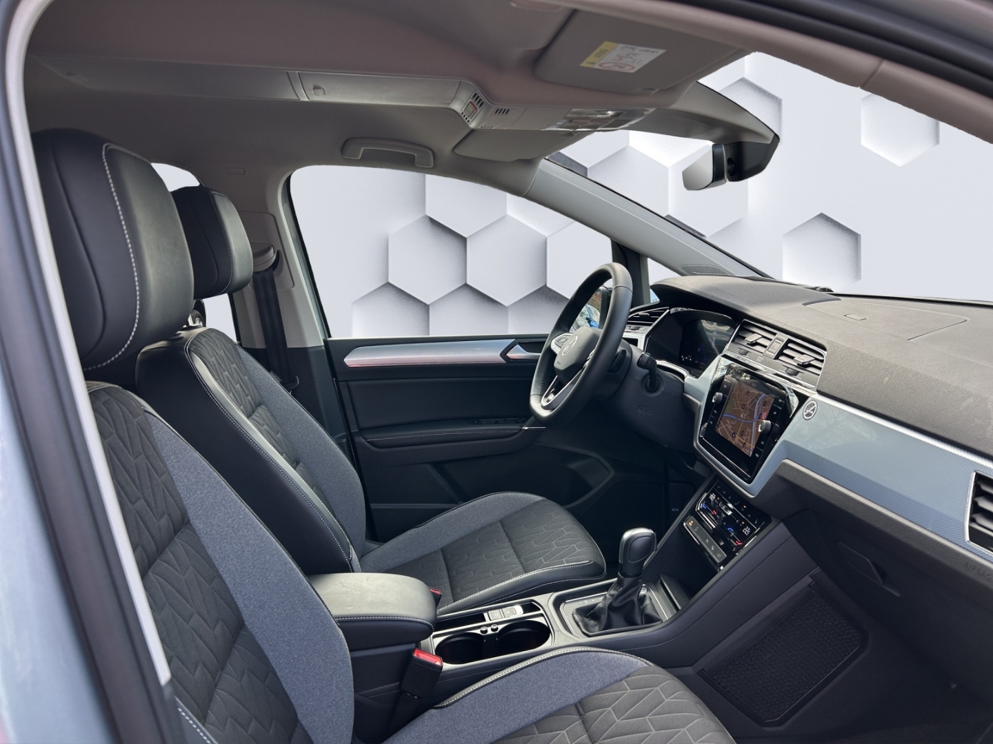 Touran BMT Start-Stopp Comfortline 1.5TSI 110kW DSG AHZV LED GJR ACC TrailerAssist Sitzheizung