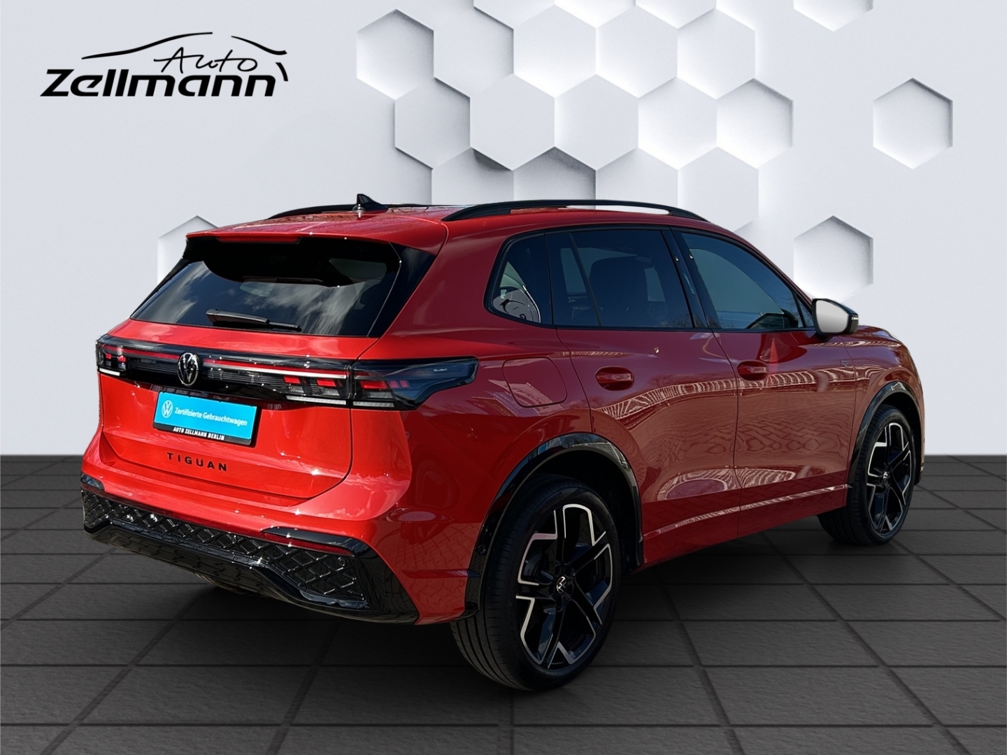 Tiguan 2.0 TDI 110 kW R-Line 2.0TDI 110kW AHZV MatrixLED PanoDach HuD ACC 360°Kamera Standheizung