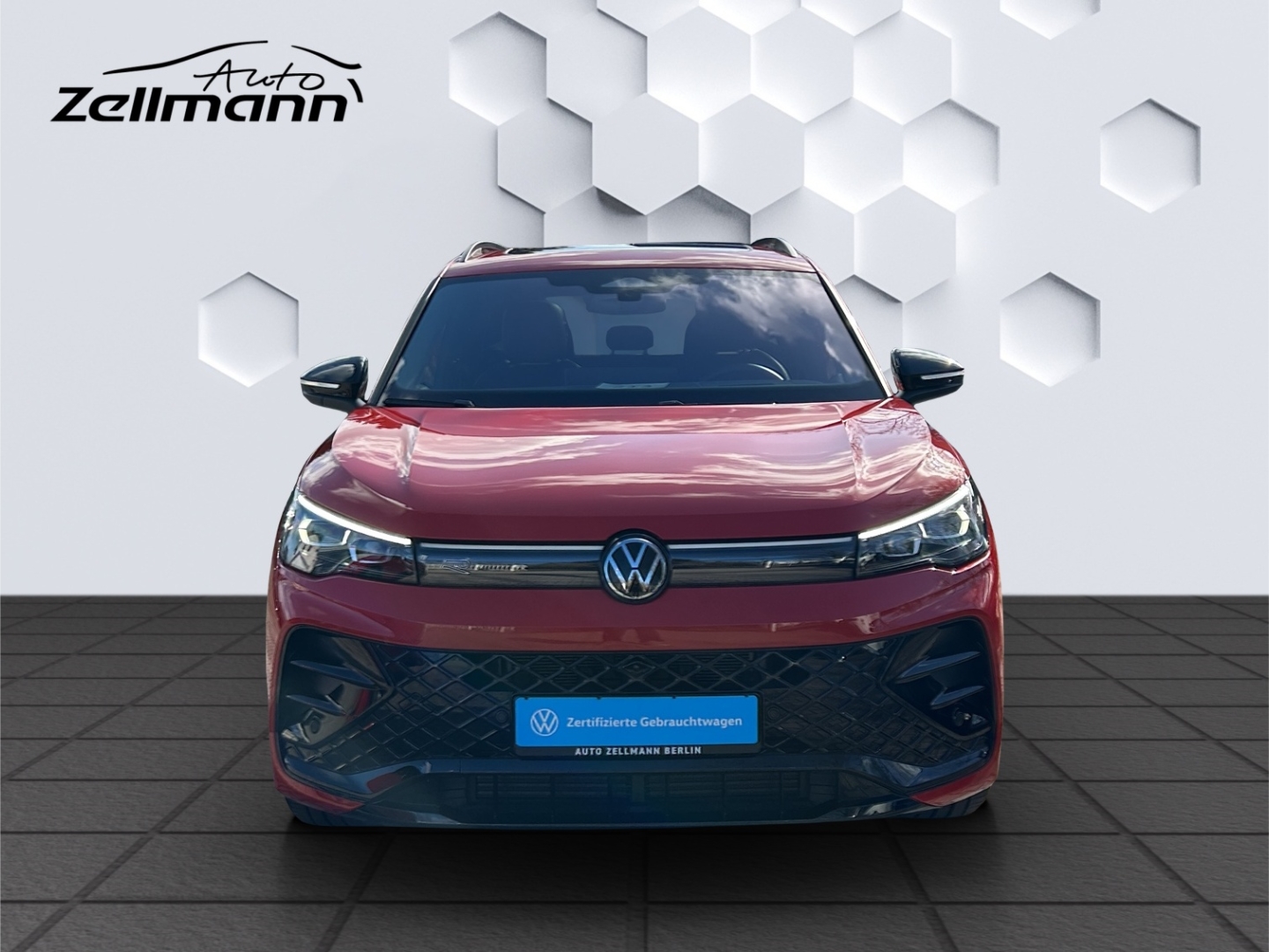 Tiguan 2.0 TDI 110 kW R-Line 2.0TDI 110kW AHZV MatrixLED PanoDach HuD ACC 360°Kamera Standheizung