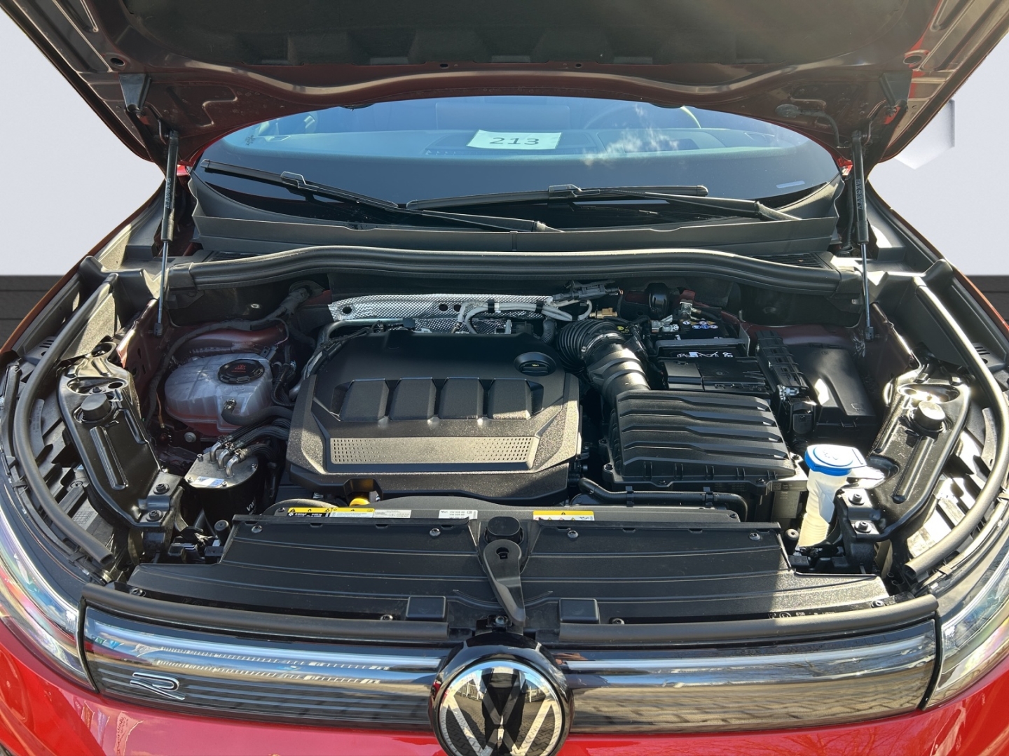 Tiguan 2.0 TDI 110 kW R-Line 2.0TDI 110kW AHZV MatrixLED PanoDach HuD ACC 360°Kamera Standheizung