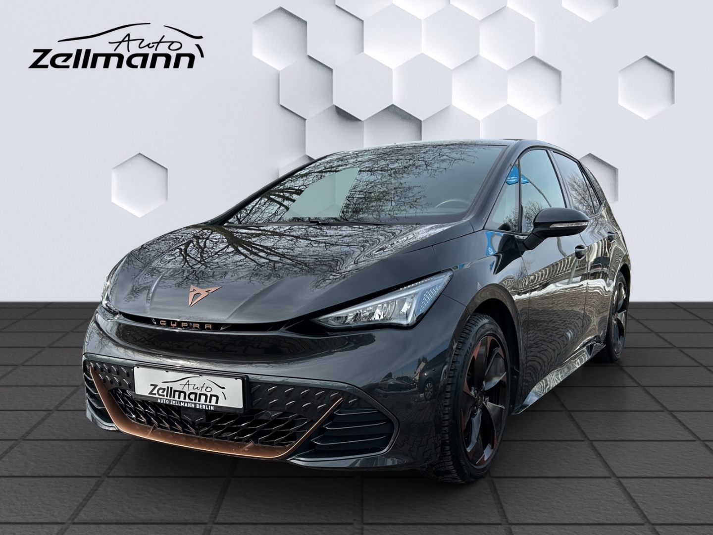 Born 150kW LED HuD GJR ACC 360°Kamera ParkLenkAssist Sitzheizung