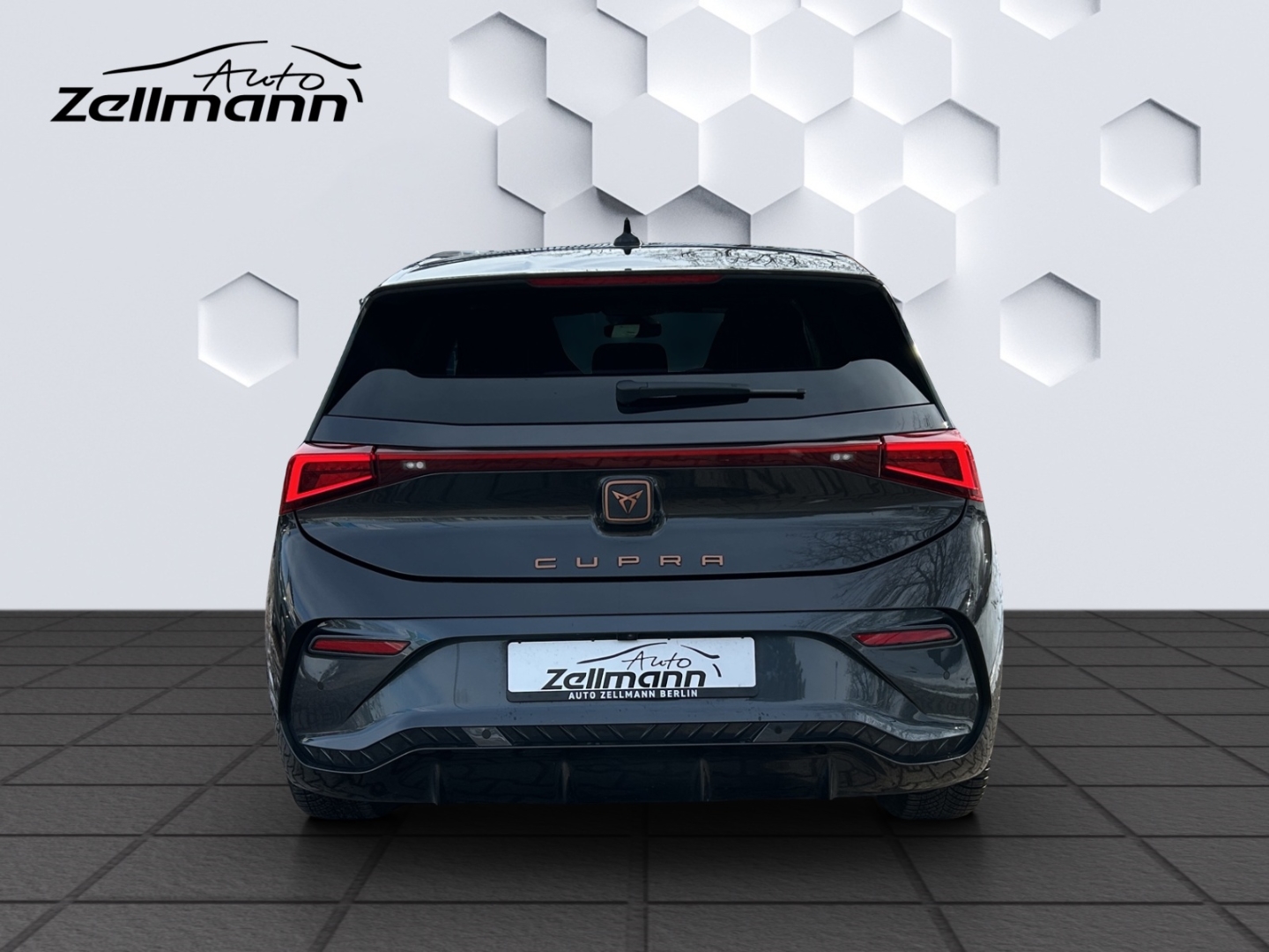 Born 150kW LED HuD GJR ACC 360°Kamera ParkLenkAssist Sitzheizung