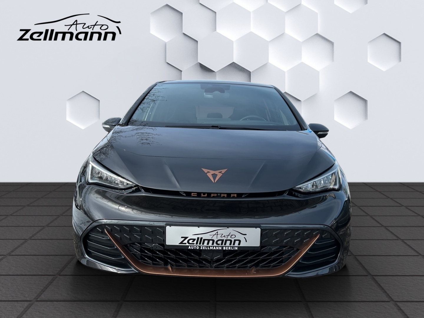 Born 150kW LED HuD GJR ACC 360°Kamera ParkLenkAssist Sitzheizung