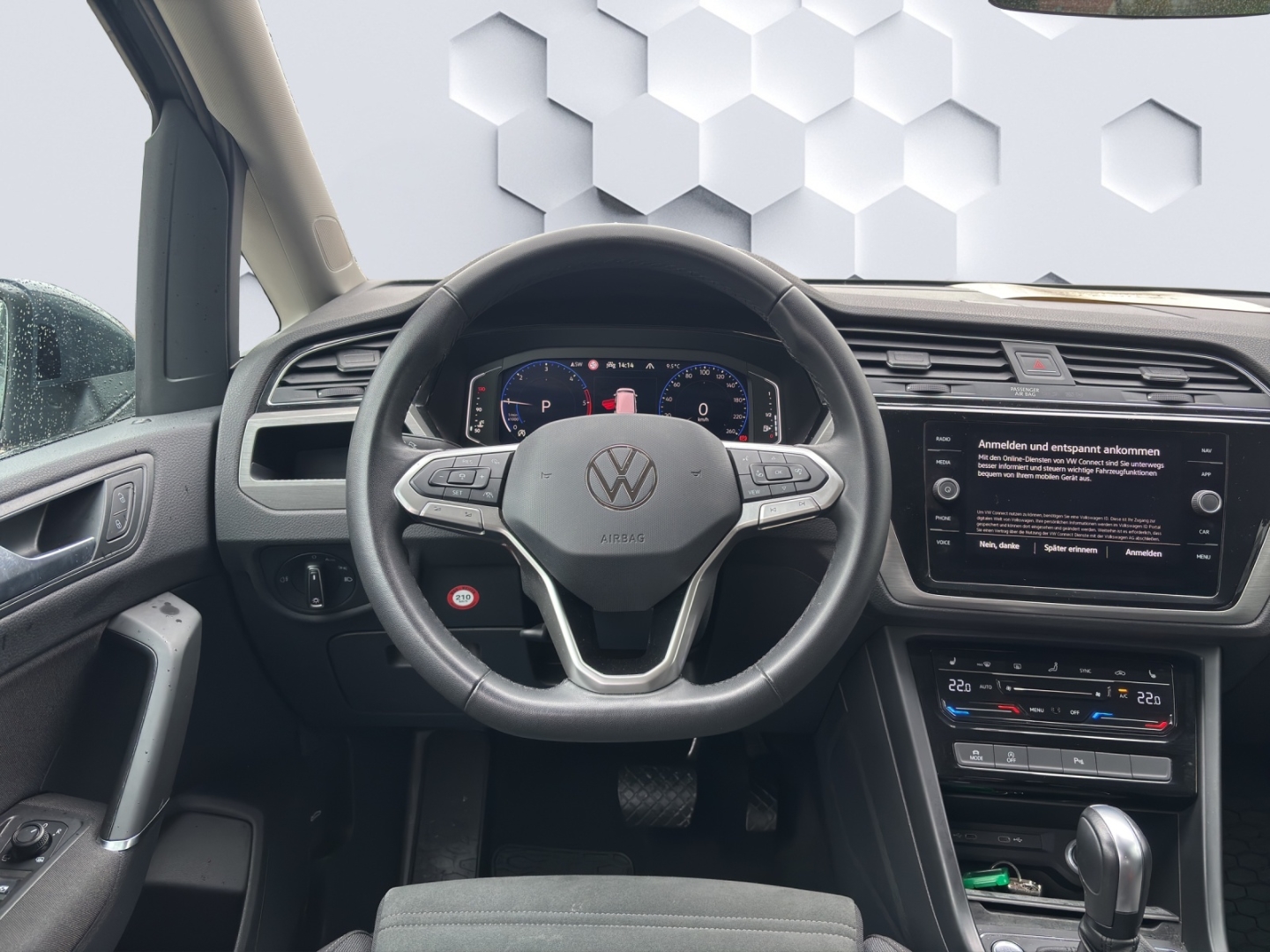 Touran BMT Start-Stopp Comfortline 2.0TDI 110kW AHZV LED ACC Rückfahrkamera Sitzheizung