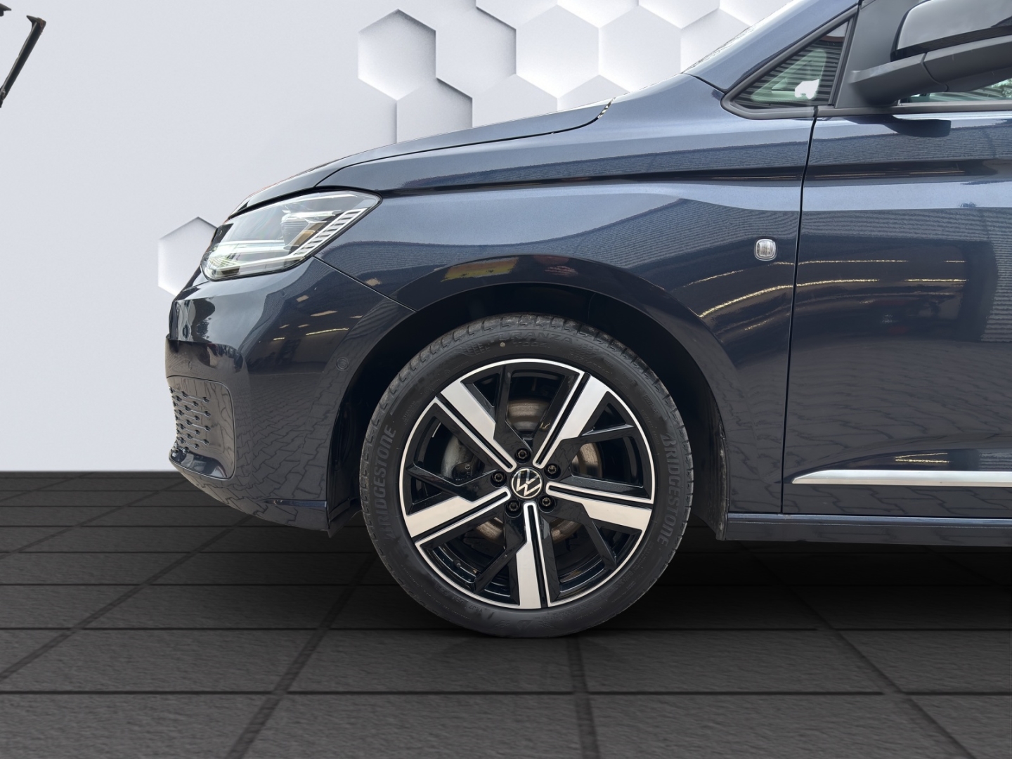 Caddy Style 5-Sitzer 2.0TDI AHZV LED ACC Rückfahrkamera ParkAssist Stand