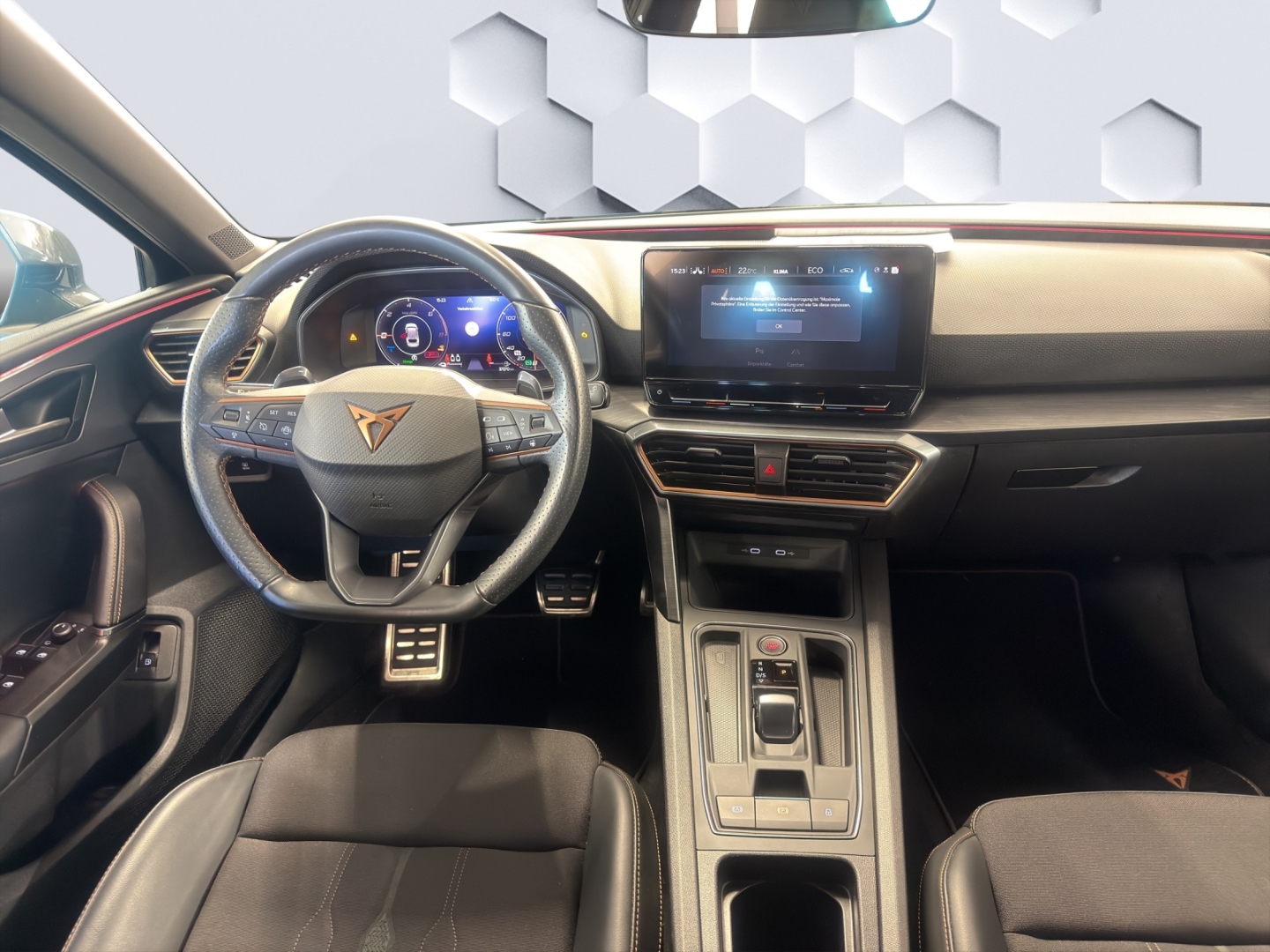 Leon Sportstourer 1.4l Hybrid DSG  AHZV LED PDC ACC Sitzheizung