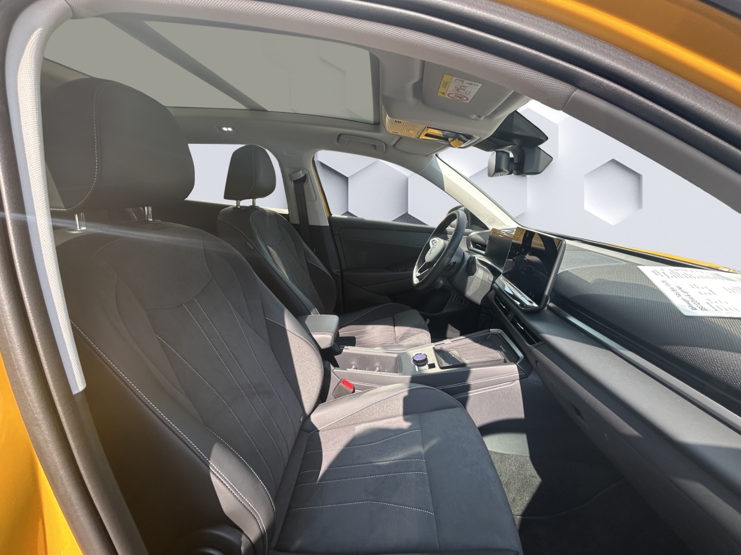 T-Roc Style 1.5l eTSI DSG IQ Drive & Light Navi Panorama