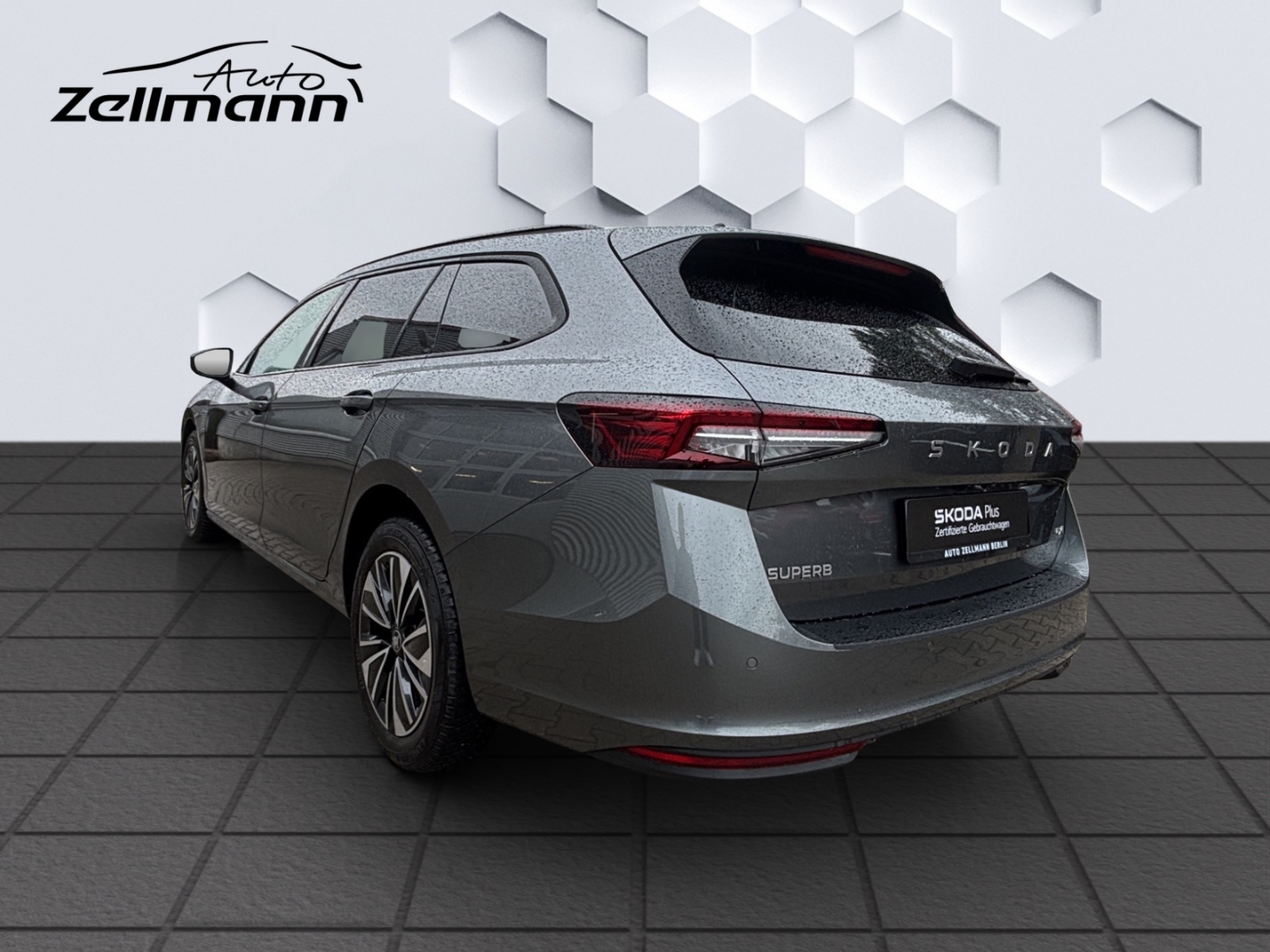 Superb Selection 4x4 2.0 TFSI AHZV MatrixLED PanoDach HuD PDC Rückfahrkamera Sitzheizung