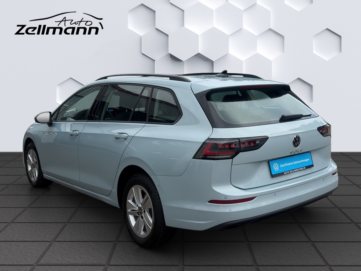 Golf VIII 110 kW Life 2.0 TDI AHZV PanoDach ACC 360°Kamera ParkAssist Sitzheizung