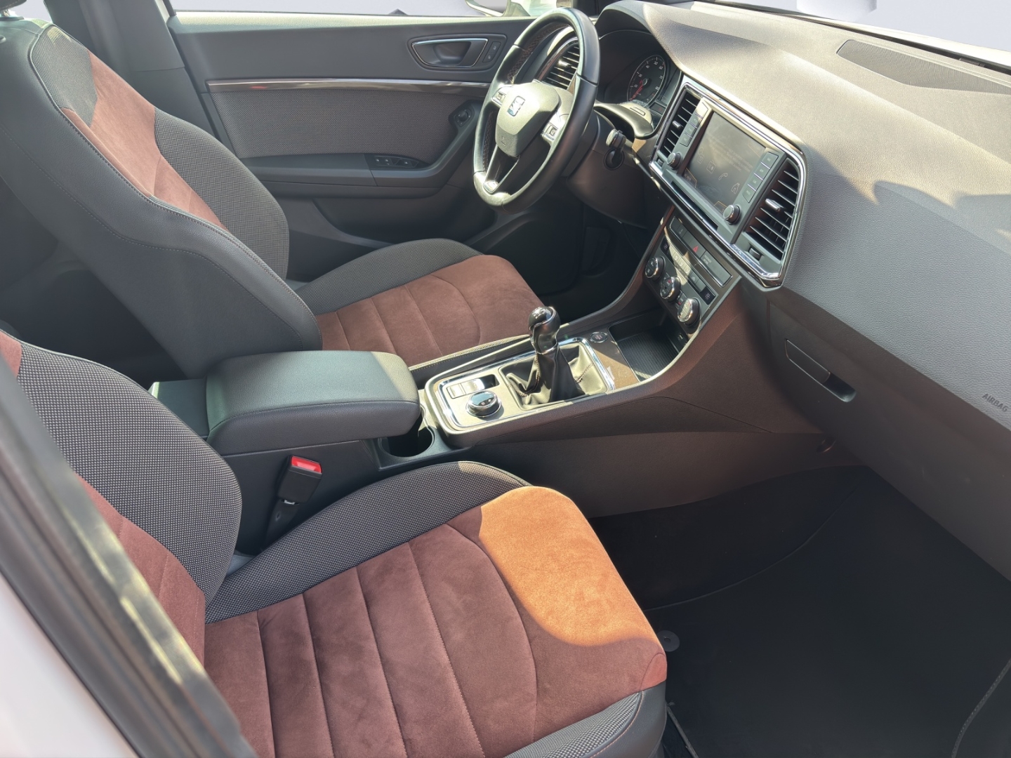 Ateca XCELLENCE 1.4 TSI 110kW LED Rückfahrkamera Klima