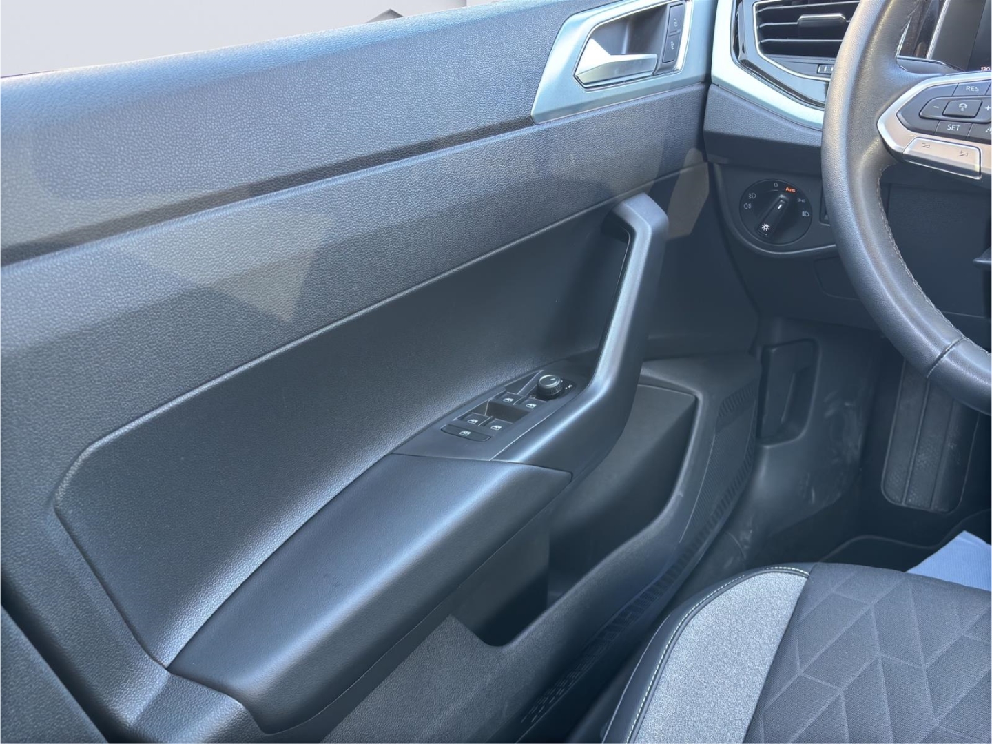 Polo VI Goal 1.0 TSI 85kW AHZV LED GJR ACC Rückfahrkamera Sitzheizung