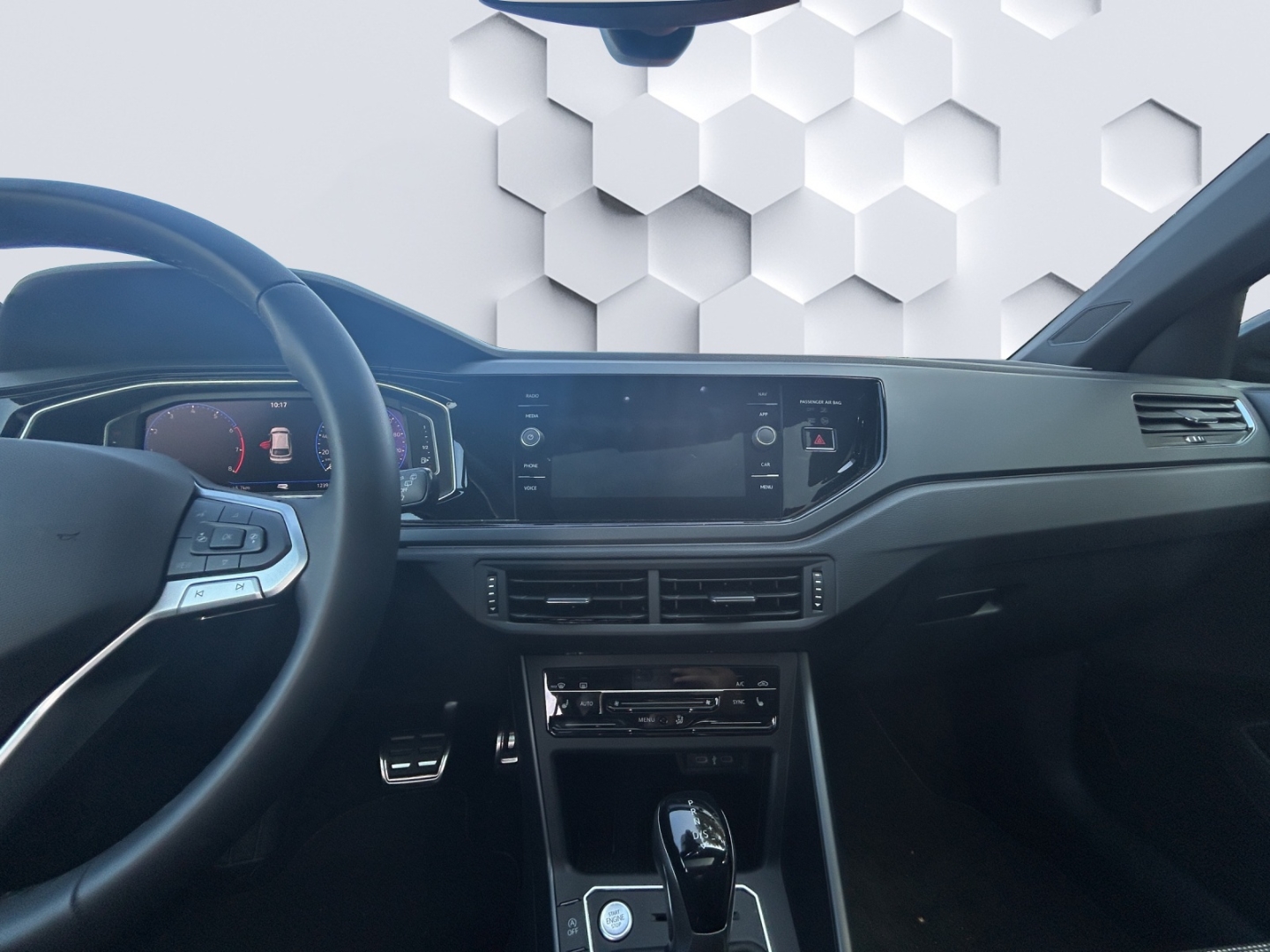 Taigo R-Line 1.0l TSI DSG Panorama IQ.Drive Licht & Sicht