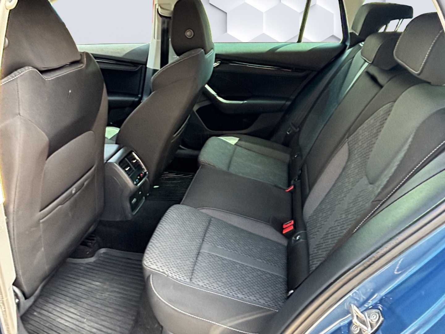 Octavia Combi Ambition 1.5TSI MatrixLED PDC Rückfahrkamera Sitzheizung