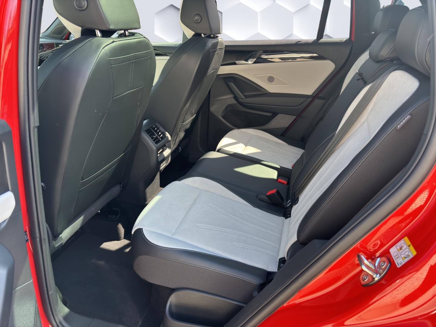 Tiguan TSI eHybrid 150 kW Elegance Sport 1.5 eTSI 150kW AHZV MatrixLED PanoDach HuD GJR ACC 360°Kamera Sitzheizung