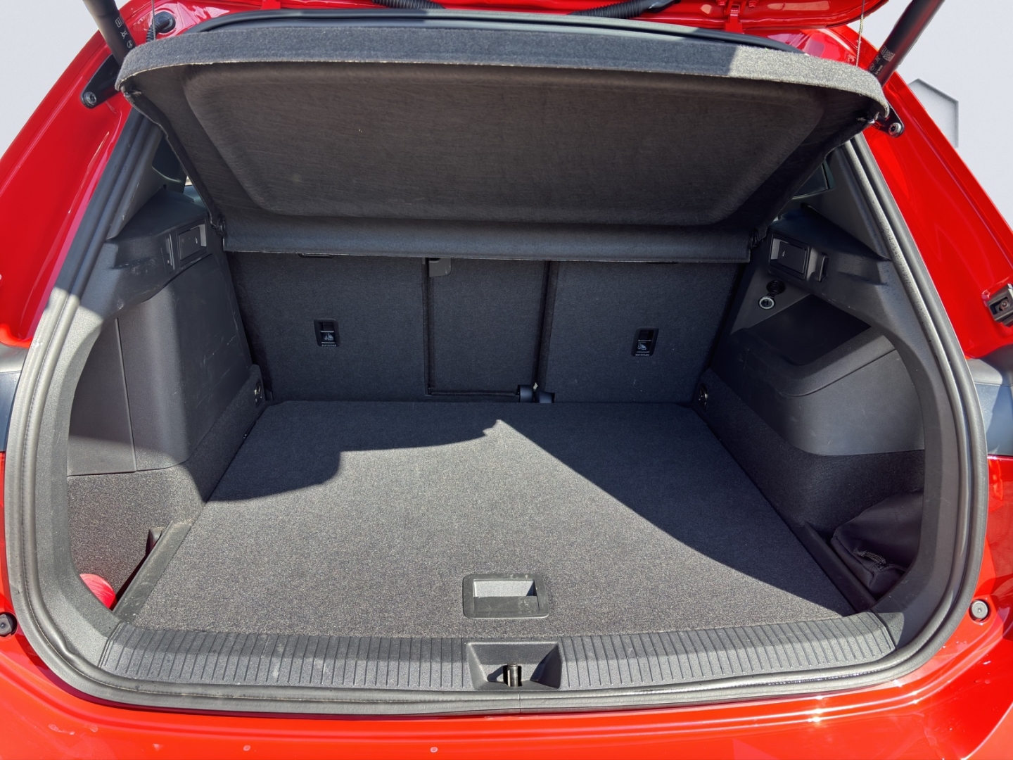 Tiguan TSI eHybrid 150 kW Elegance Sport 1.5 eTSI 150kW AHZV MatrixLED PanoDach HuD GJR ACC 360°Kamera Sitzheizung