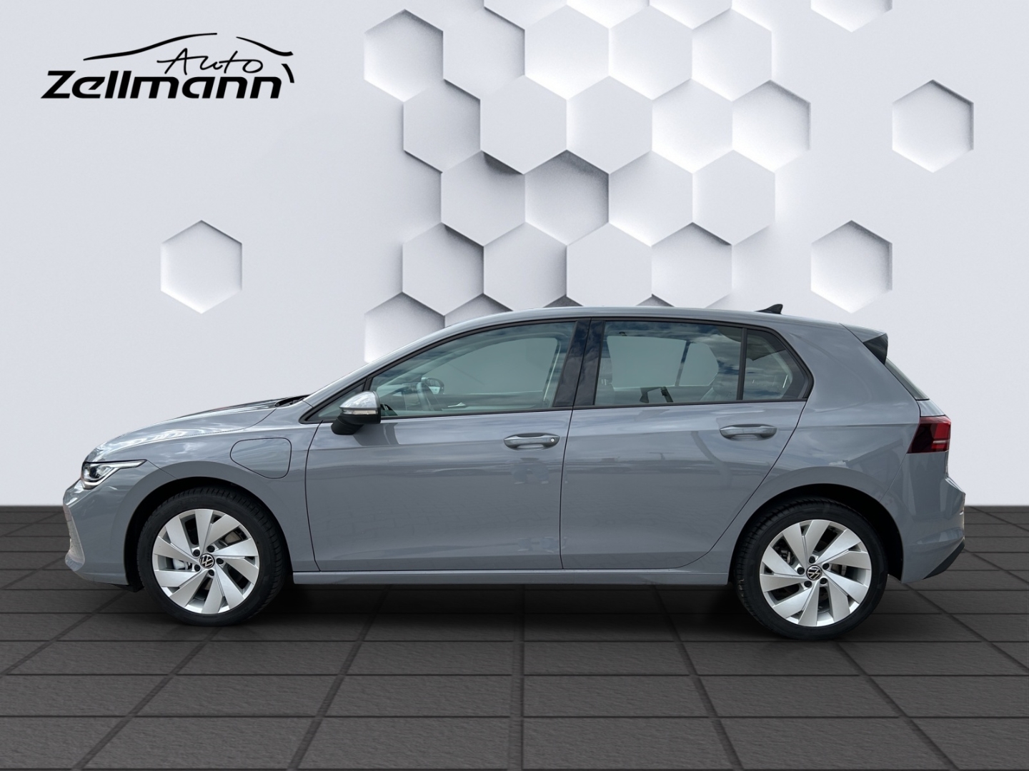 Golf VIII TSI 150 kW Life 1.5 eHybrid 110kW DSG AHZV LED PDC ACC Sitzheizung