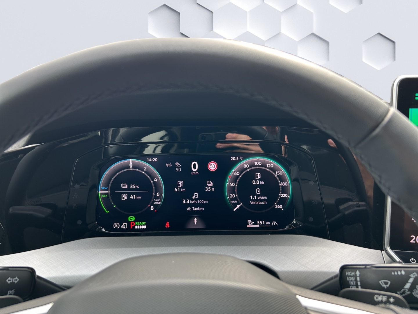 Golf VIII TSI 150 kW Life 1.5 eHybrid 110kW DSG AHZV LED PDC ACC Sitzheizung