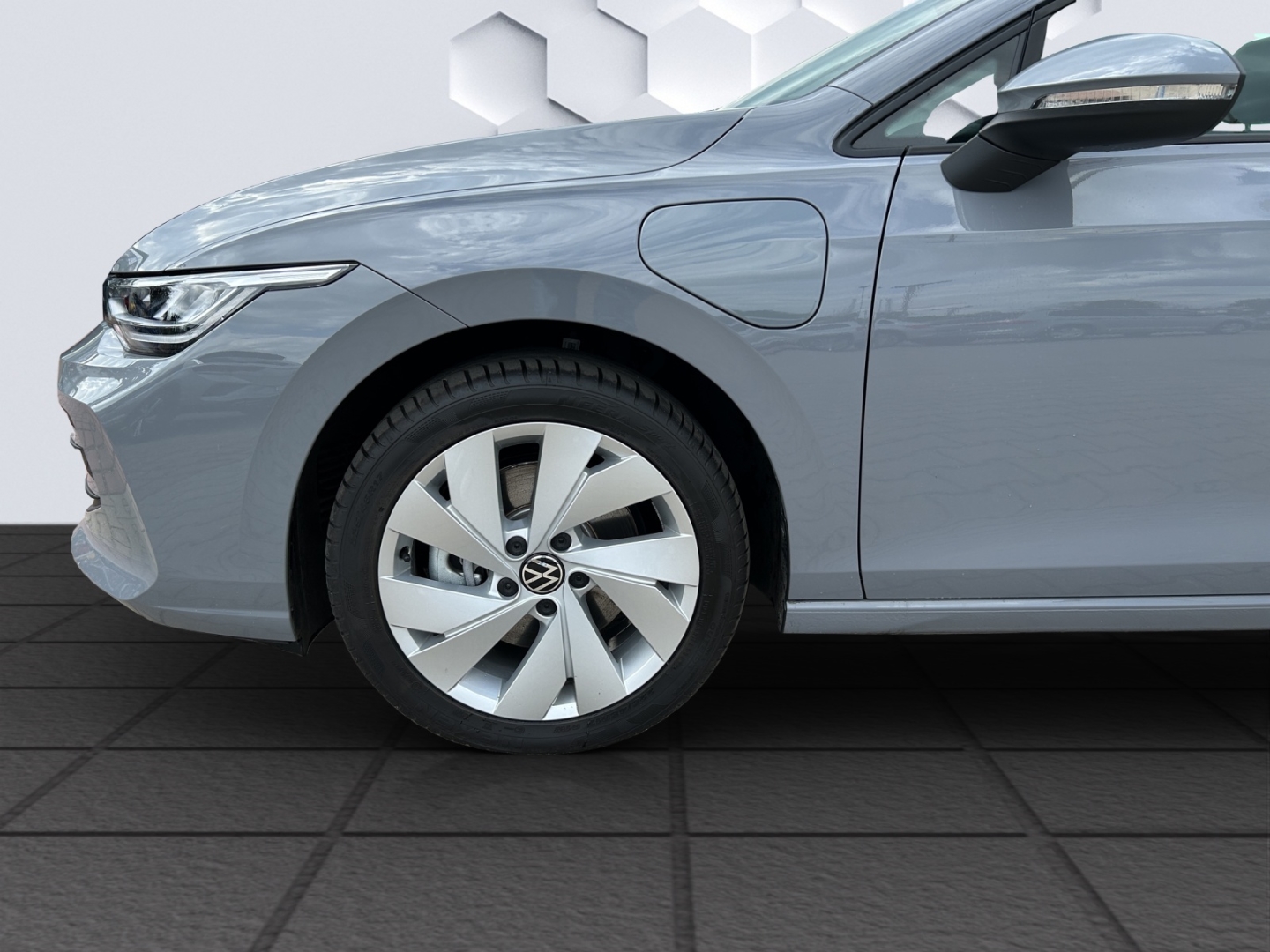 Golf VIII TSI 150 kW Life 1.5 eHybrid 110kW DSG AHZV LED PDC ACC Sitzheizung
