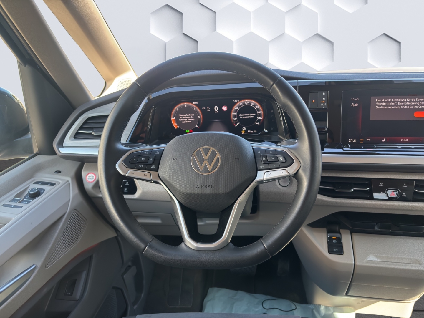 T7 Multivan 2.0 TDI 110kW DSG AHZV MatrixLED ACC ParkAssist 360°Kamera Standheizung 7-Sitzer