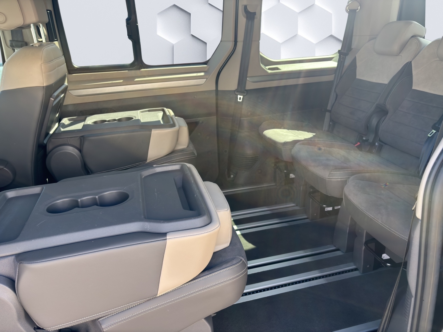 T7 Multivan 2.0 TDI 110kW DSG AHZV MatrixLED ACC ParkAssist 360°Kamera Standheizung 7-Sitzer