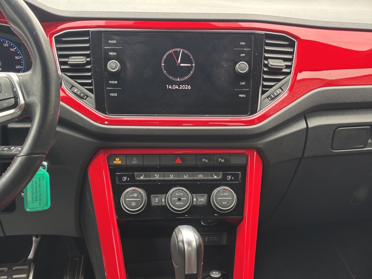 T-Roc Sport 1.5 l TSI OPF 110 kW DSG GJR Rückfahrkamera ParkAssist Sitzheizung Sport